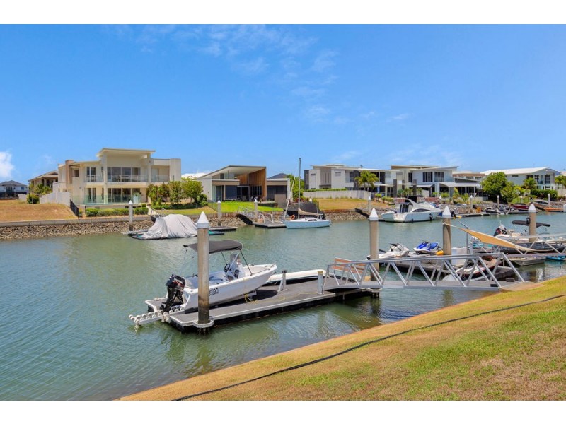 31 Marina Parade, Jacobs Well QLD 4208