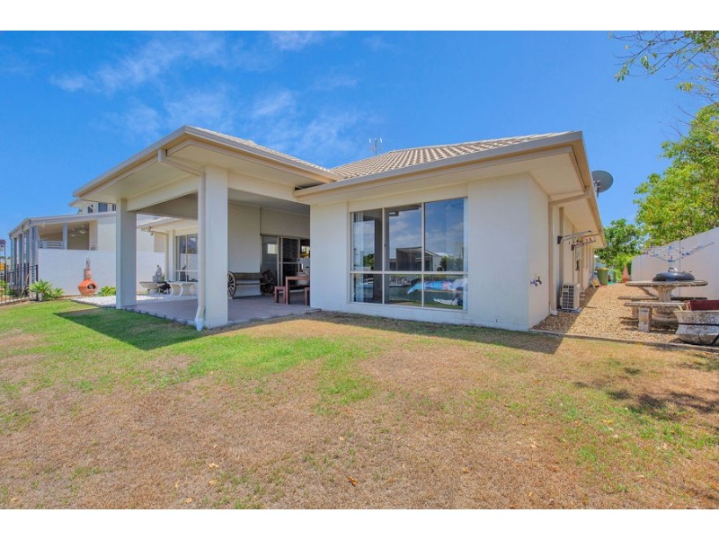 31 Marina Parade, Jacobs Well QLD 4208