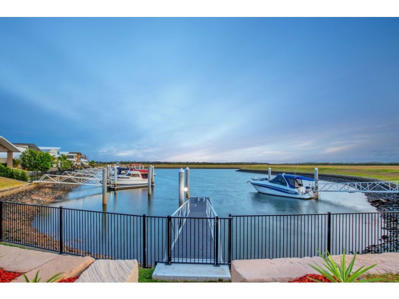 3 Paradise Parade, Jacobs Well QLD 4208