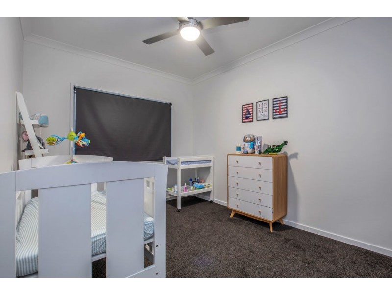 3 Paradise Parade, Jacobs Well QLD 4208