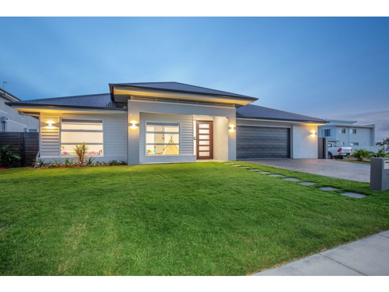 3 Paradise Parade, Jacobs Well QLD 4208