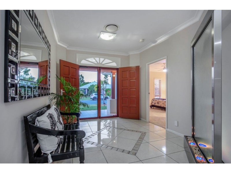 9 Marina Parade, Jacobs Well QLD 4208