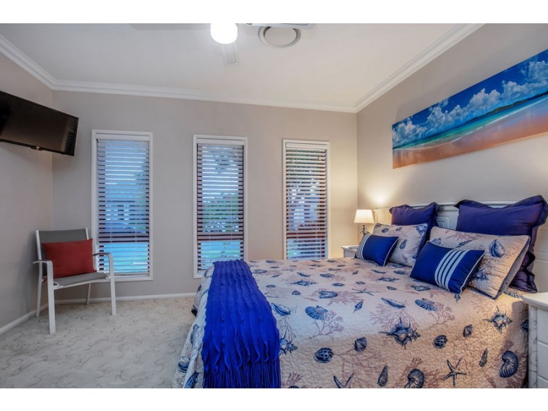 9 Marina Parade, Jacobs Well QLD 4208