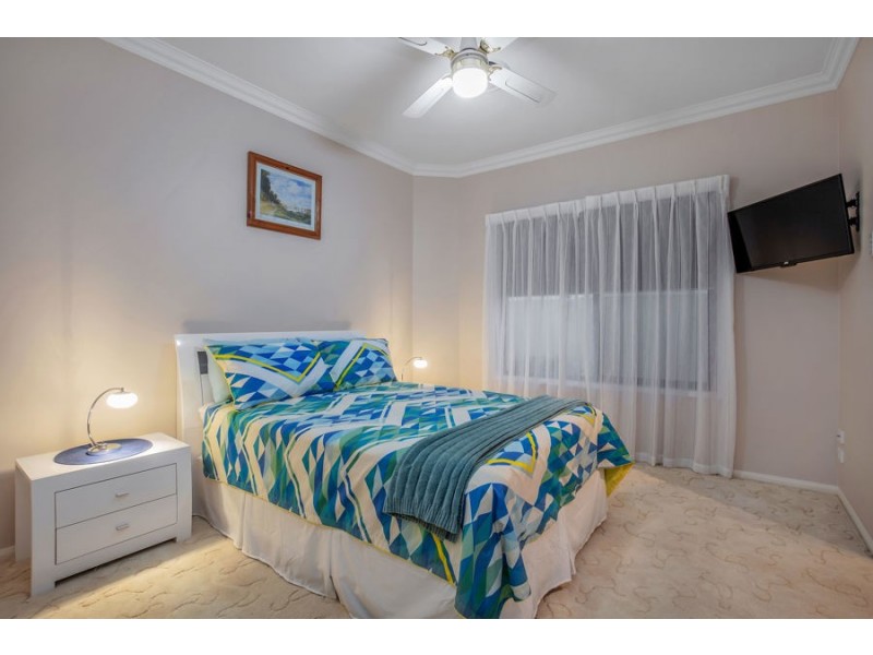 9 Marina Parade, Jacobs Well QLD 4208