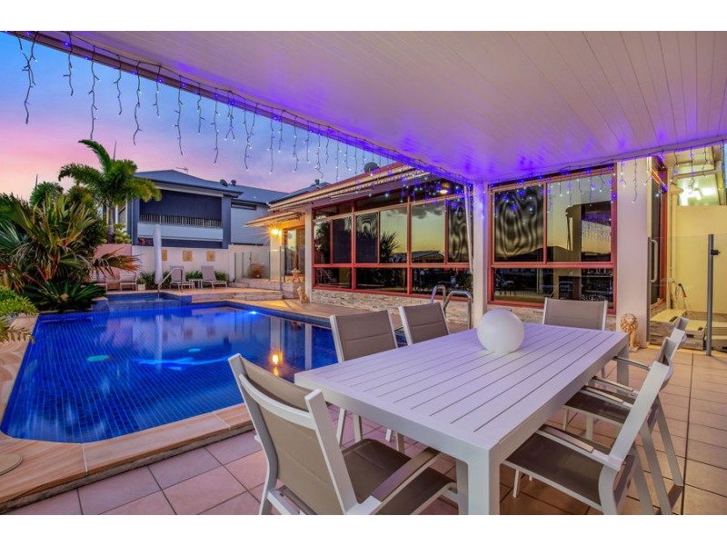 9 Marina Parade, Jacobs Well QLD 4208