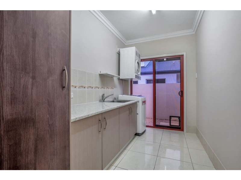 9 Marina Parade, Jacobs Well QLD 4208