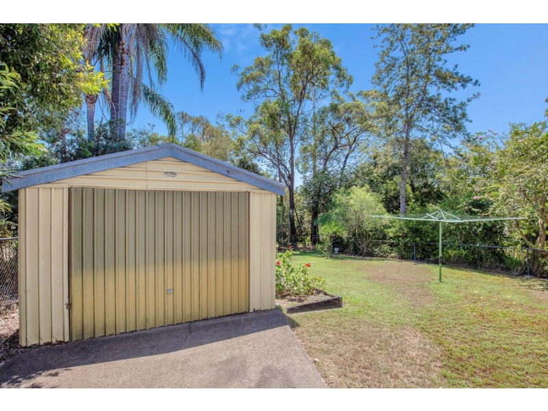 106 Esher Street, Holland Park West QLD 4121