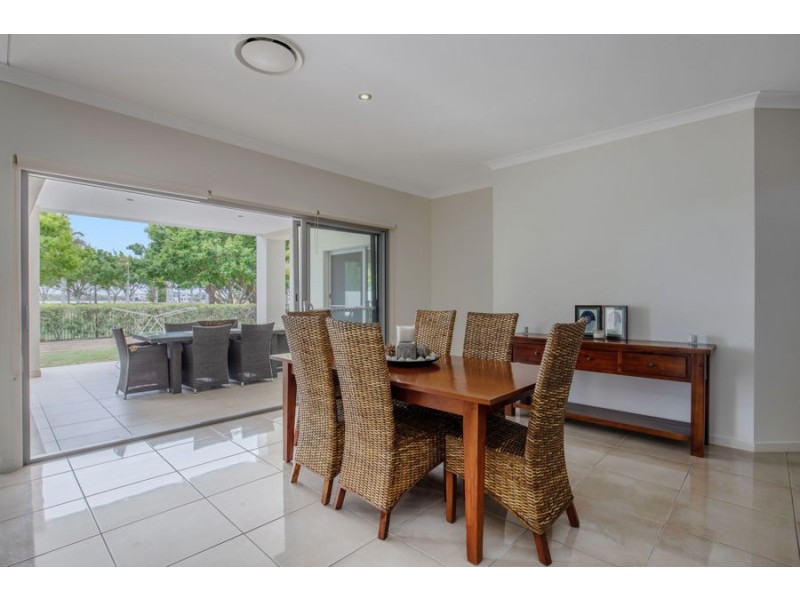 12 Marina Parade, Jacobs Well QLD 4208