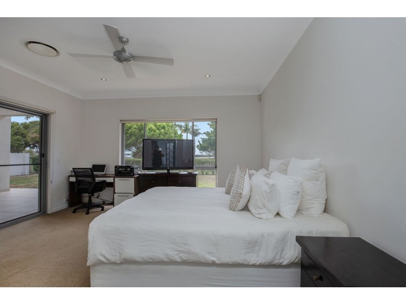 12 Marina Parade, Jacobs Well QLD 4208