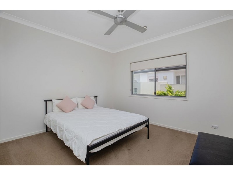 12 Marina Parade, Jacobs Well QLD 4208