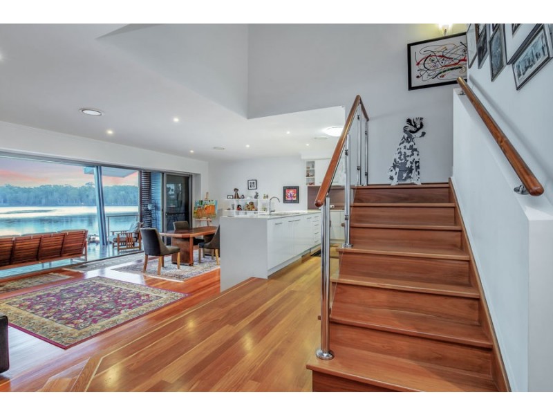 8/1 Manacor Place, Coombabah QLD 4216