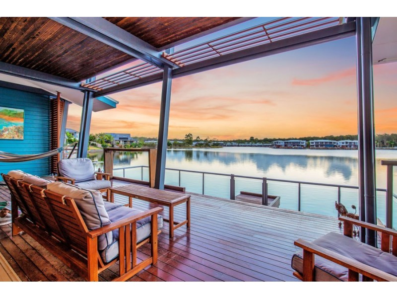 8/1 Manacor Place, Coombabah QLD 4216