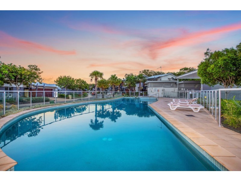 8/1 Manacor Place, Coombabah QLD 4216