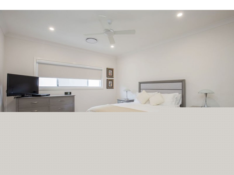 9 Paradise Parade, Jacobs Well QLD 4208