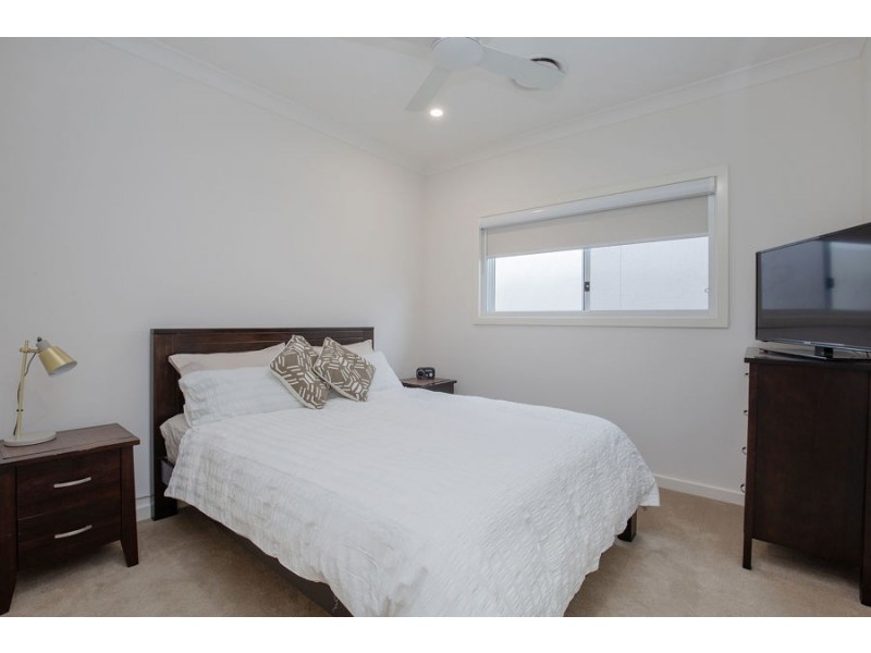 9 Paradise Parade, Jacobs Well QLD 4208