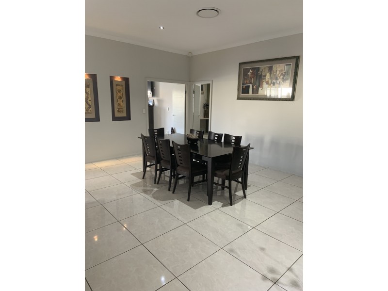 7 Windward place, Jacobs Well QLD 4208