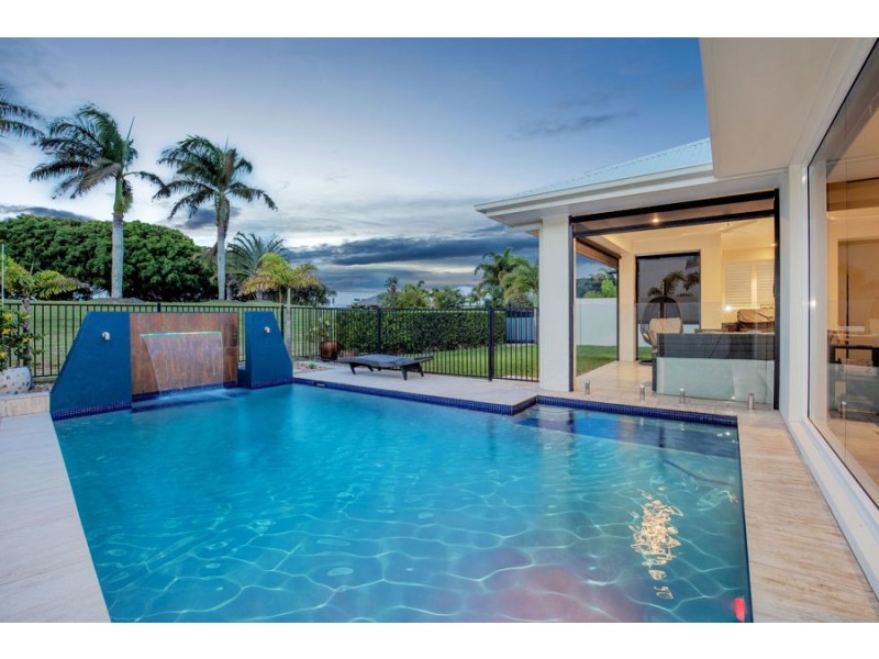 32 Marina Parade, Jacobs Well QLD 4208