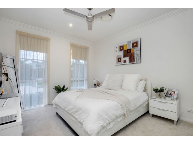 32 Marina Parade, Jacobs Well QLD 4208