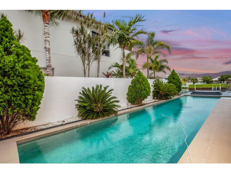 11 Marina Parade, Jacobs Well QLD 4208