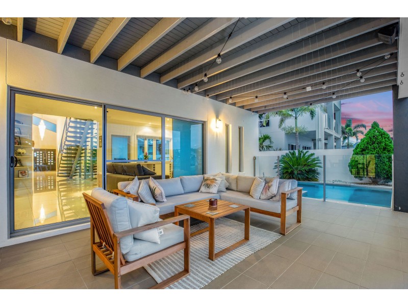 11 Marina Parade, Jacobs Well QLD 4208