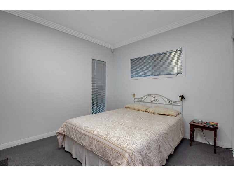 11 Marina Parade, Jacobs Well QLD 4208