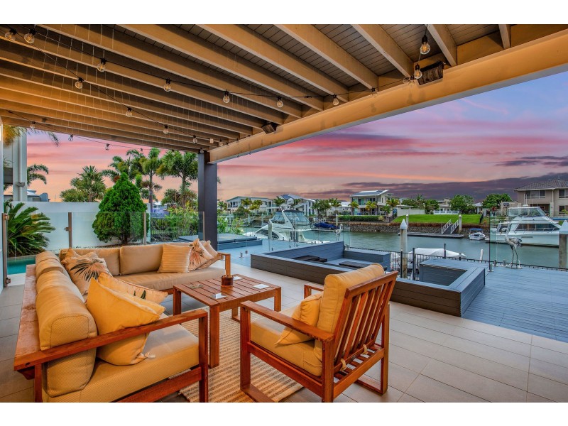 11 Marina Parade, Jacobs Well QLD 4208