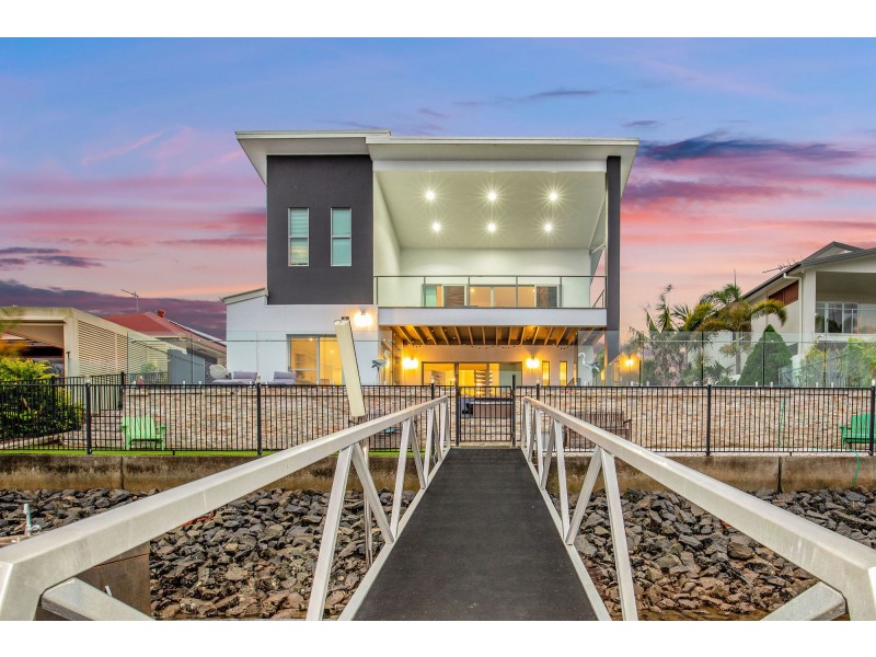 11 Marina Parade, Jacobs Well QLD 4208