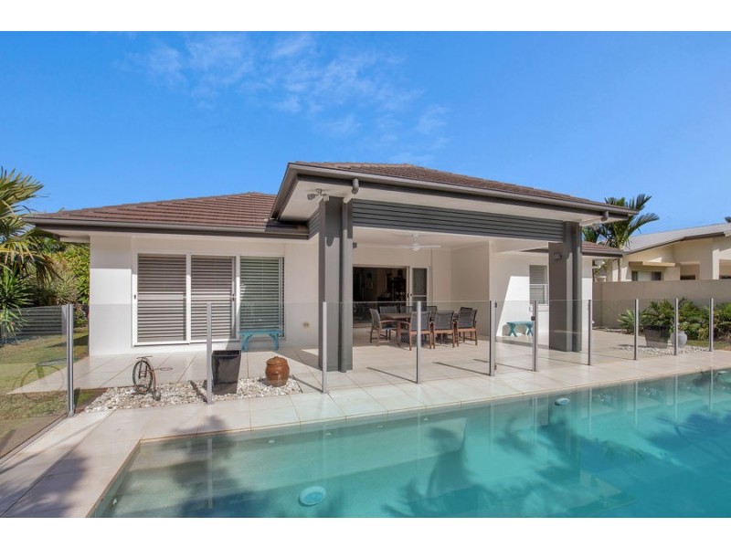 14 Marina Parade, Jacobs Well QLD 4208