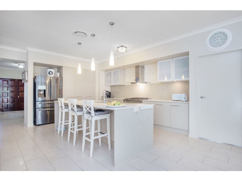 14 Marina Parade, Jacobs Well QLD 4208