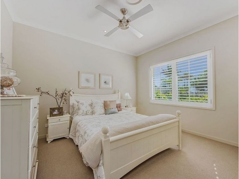 14 Marina Parade, Jacobs Well QLD 4208