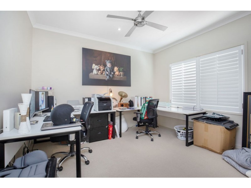 14 Marina Parade, Jacobs Well QLD 4208