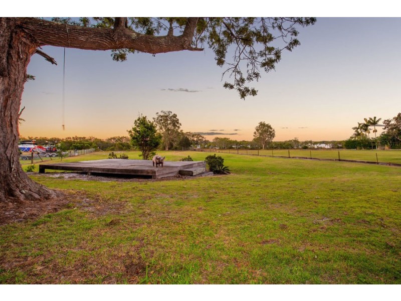6 Bay Drive, Jacobs Well QLD 4208