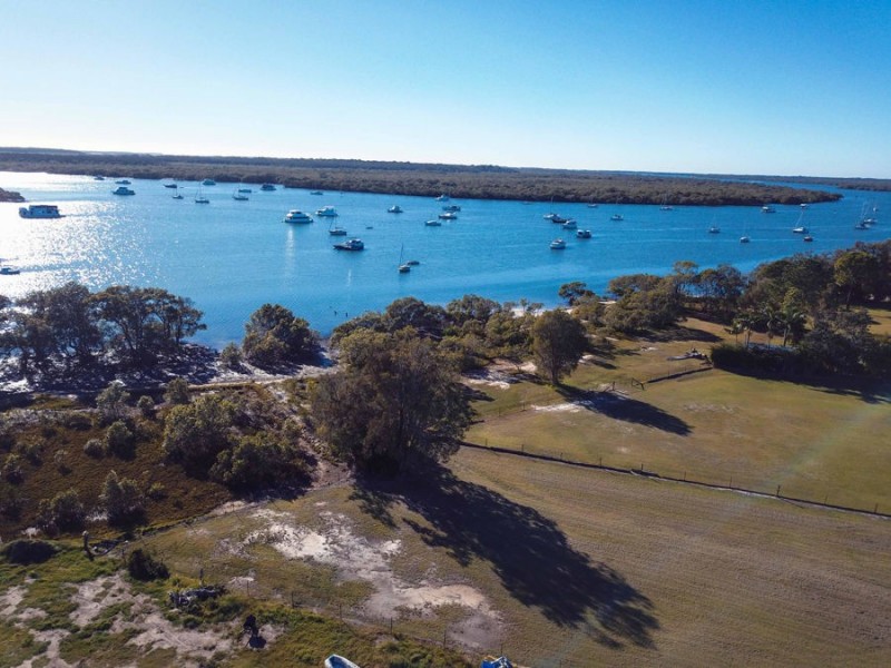 6 Bay Drive, Jacobs Well QLD 4208
