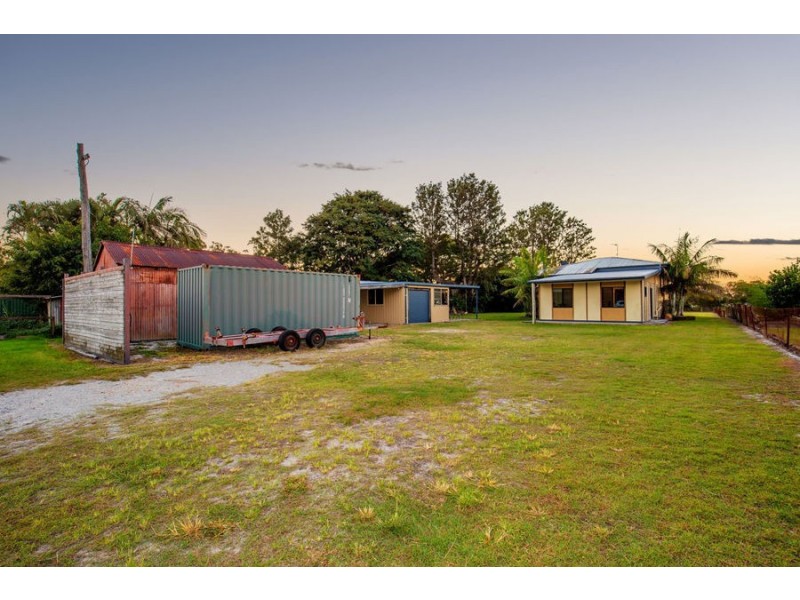 6 Bay Drive, Jacobs Well QLD 4208