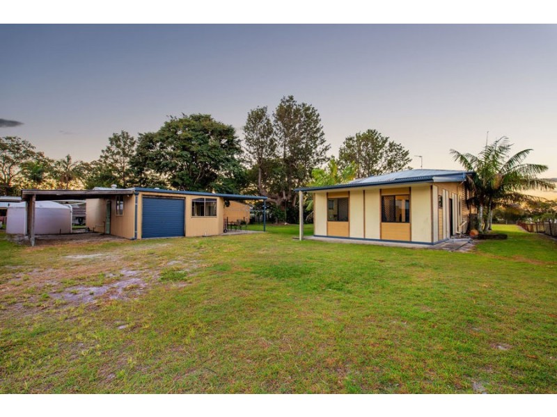 6 Bay Drive, Jacobs Well QLD 4208