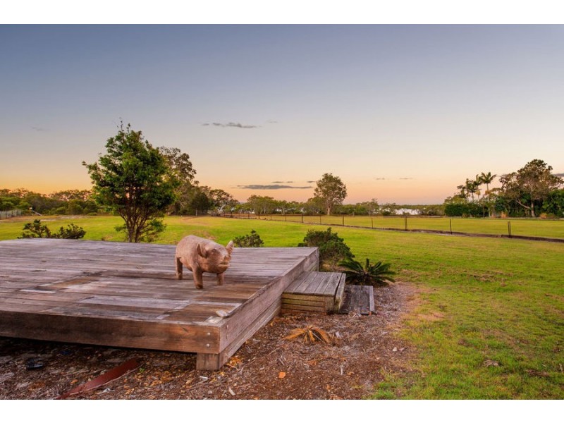 6 Bay Drive, Jacobs Well QLD 4208