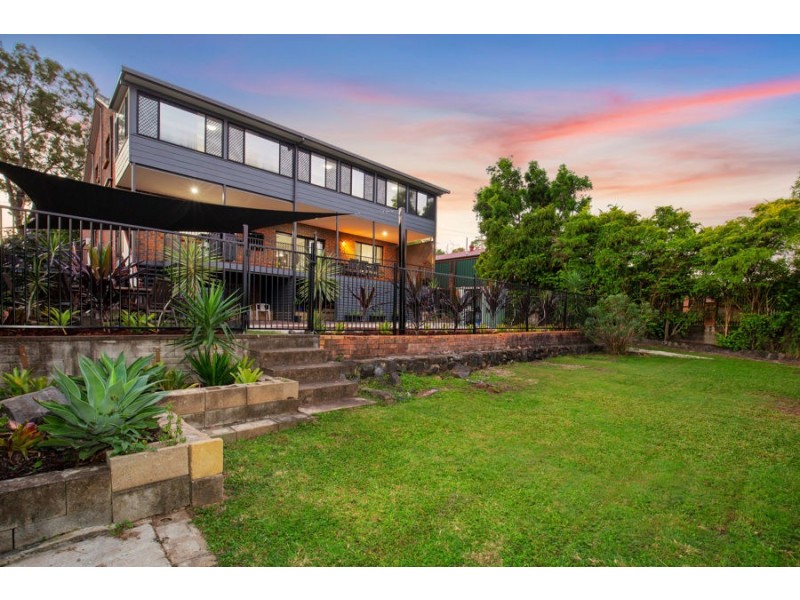 140 Barbaralla Drive, Springwood QLD 4127