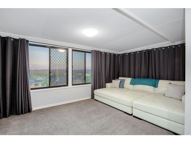 140 Barbaralla Drive, Springwood QLD 4127