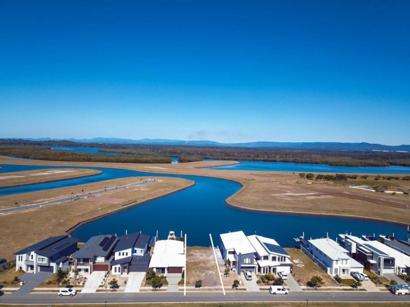 27 Paradise Parade, Jacobs Well QLD 4208