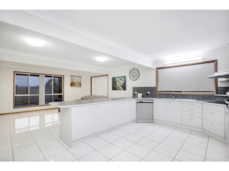 35 Esplanade, Jacobs Well QLD 4208