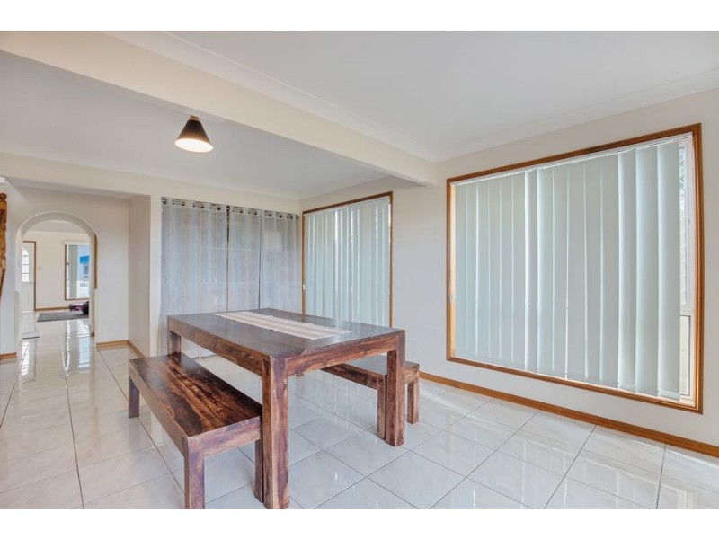 35 Esplanade, Jacobs Well QLD 4208