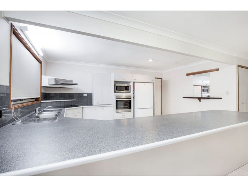 35 Esplanade, Jacobs Well QLD 4208