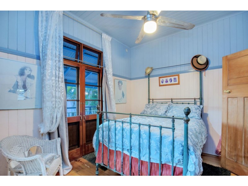 308 Cabbage Tree Point Road, Steiglitz QLD 4207