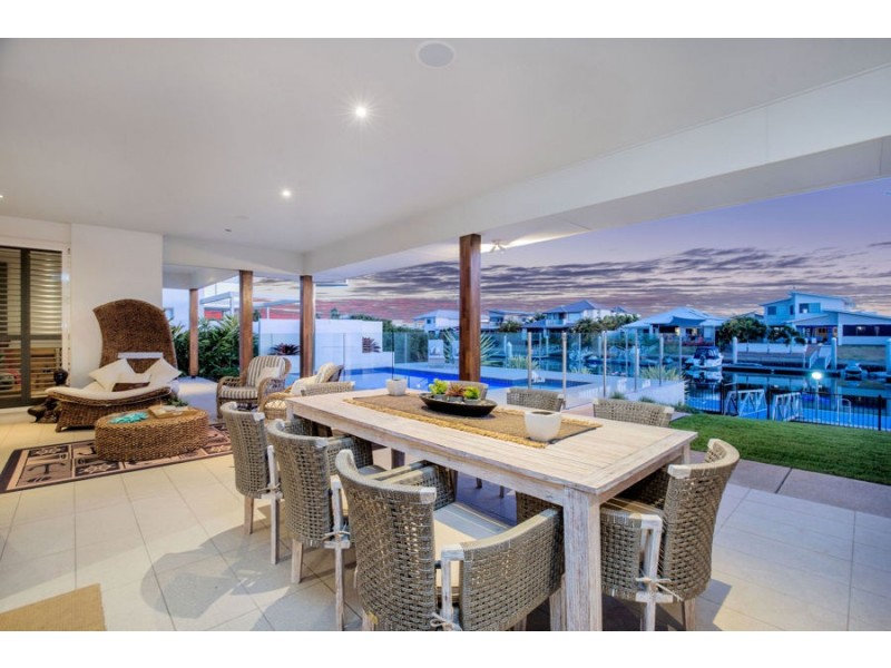 8 Sunset Place, Jacobs Well QLD 4208