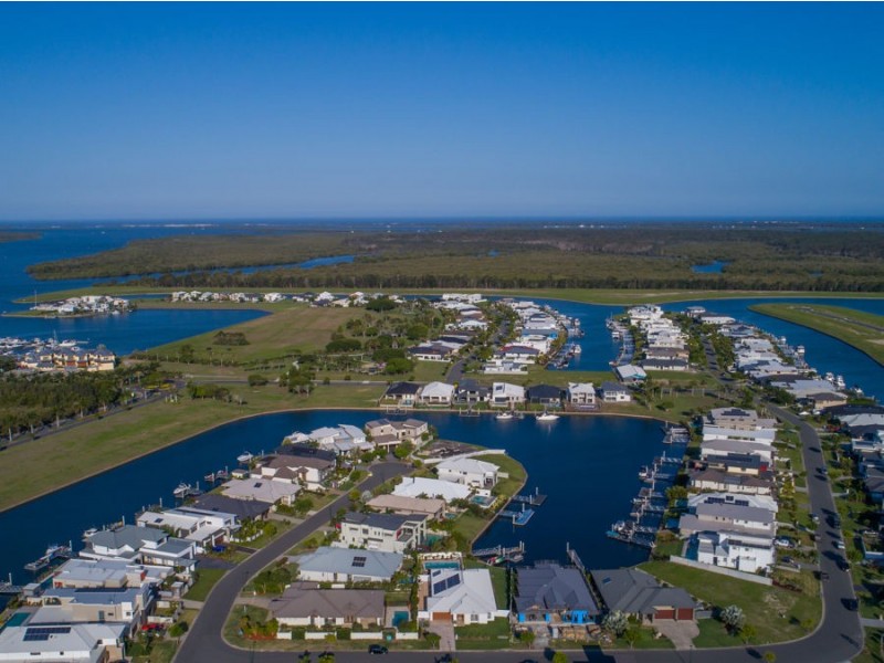 8 Sunset Place, Jacobs Well QLD 4208