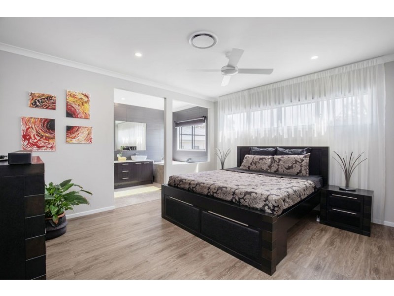 8 Josephine Road, Coomera Waters QLD 4209