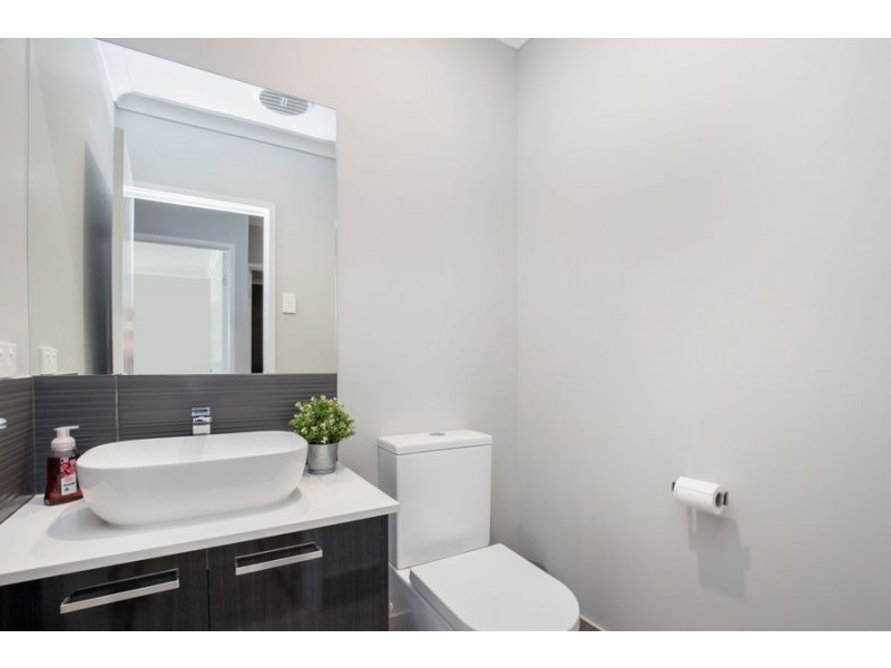 8 Josephine Road, Coomera Waters QLD 4209