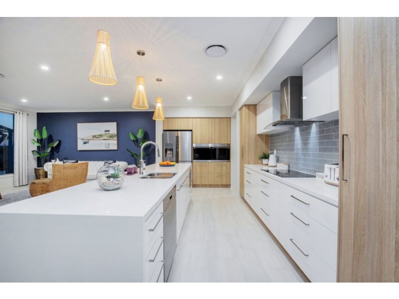 49 Poinciana Place, Jacobs Well QLD 4208