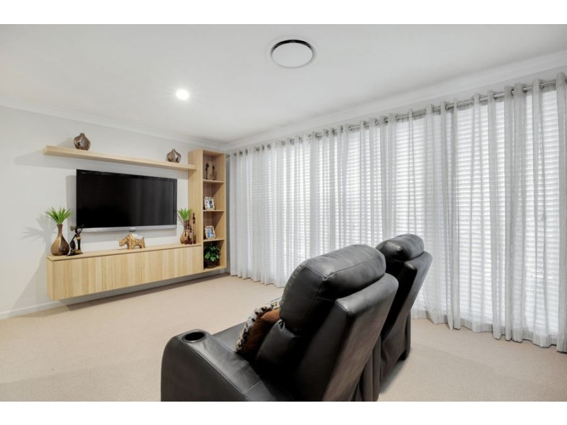 49 Poinciana Place, Jacobs Well QLD 4208