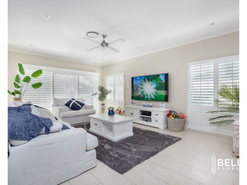 14 Marina Parade, Jacobs Well QLD 4208